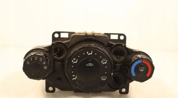 Ford Fiesta Interior fan control switch 8A6118649AE