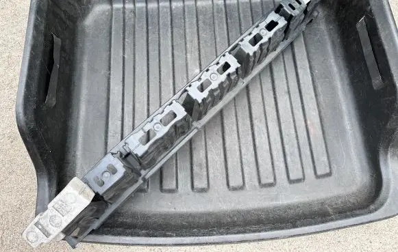 Front bumper foam support bar