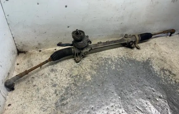 Volkswagen Touran I Steering rack