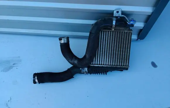 Peugeot 3008 II Intercooler radiator P9675627980