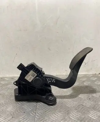 Ford F150 Accelerator throttle pedal FL349F836AB