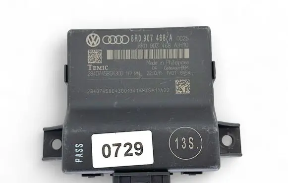 Audi A4 S4 B8 8K Gateway control module 8R0907468A 2840745804300 284074580430