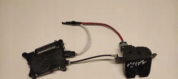 Hyundai Santa Fe Tailgate/trunk/boot lock/catch/latch 81800-S1100