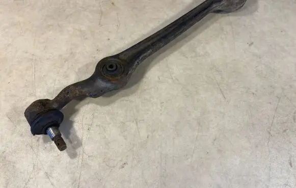 BMW 7 E23 Front control arm 1117014