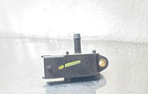 Opel Insignia A Exhaust gas pressure sensor 55566186