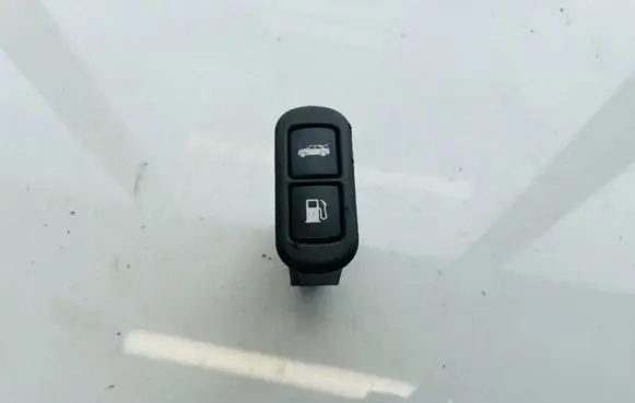 KIA Sorento Fuel tank opening switch 935503e000