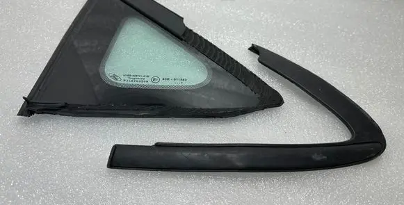 Ford Fiesta Rear side window H1BBA29751A H1BBA29751B