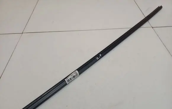 Ford Galaxy Front door glass trim molding