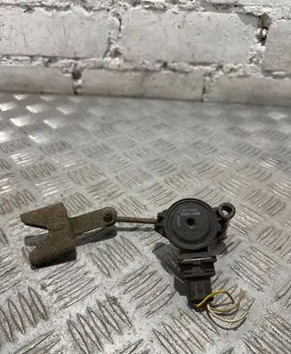 Peugeot 307 Air suspension front height level sensor 9635729880