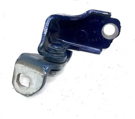 Ford Fusion II Front door lower hinge P001A