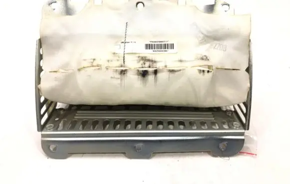 Nissan Altima Passenger airbag