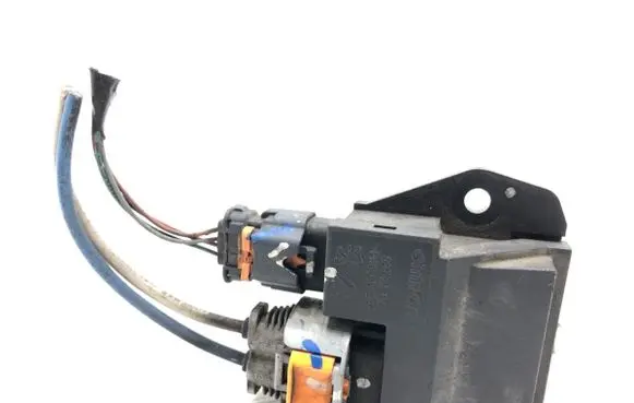 Peugeot 508 Fan control module 98372A01