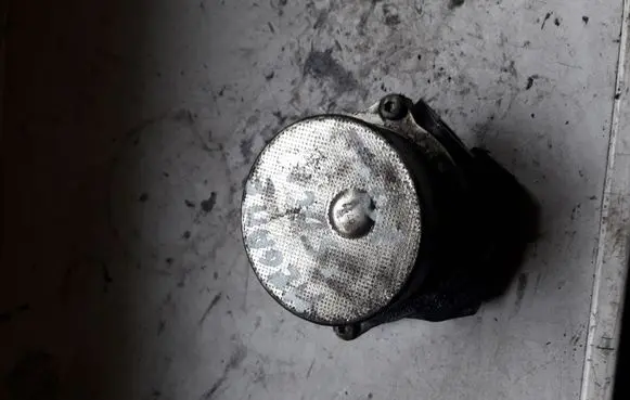 Renault Megane II Vacuum pump
