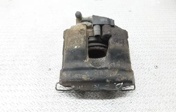 Mercedes-Benz CLK A208 C208 Front brake caliper 5725288