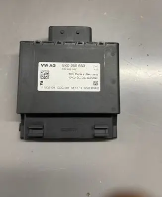 Audi Q7 4L Voltage converter inverter 8K0959663