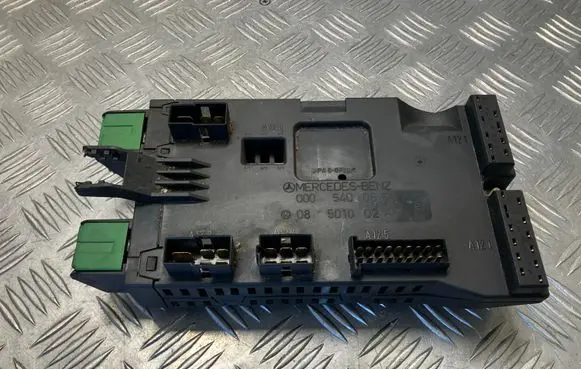 Volkswagen II LT Fuse module 0005400650
