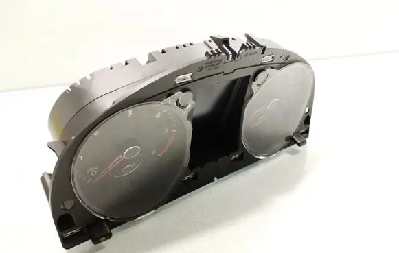 Volkswagen PASSAT B6 Speedometer (instrument cluster) 3C0920972J