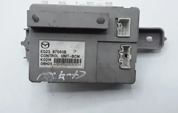 Mazda CX-7 Fuse module EG2367560B