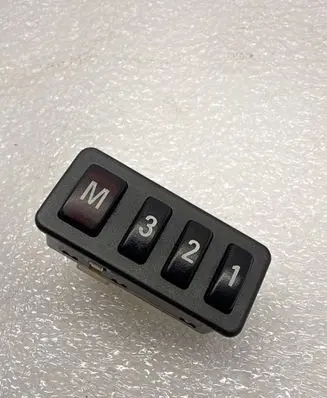 BMW 7 E38 Seat memory switch 8352160