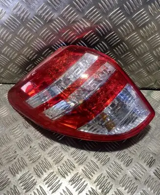 Toyota RAV 4 (XA30) Rear/tail lights