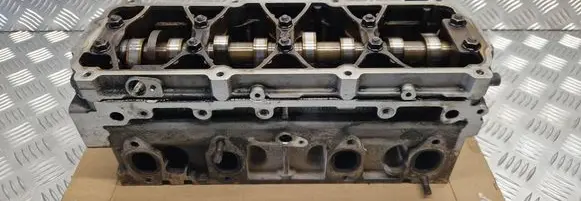 Volkswagen Golf V Engine head 06B285A 037103390C PTKS6