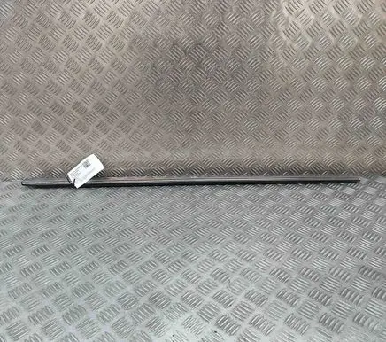 Jeep Grand Cherokee (WK) Door glass trim 55396318AD