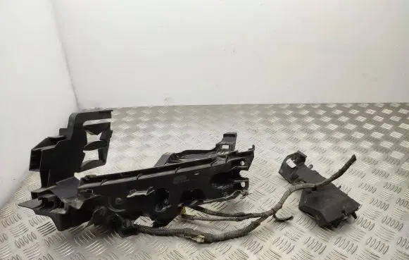Audi Q5 SQ5 Headlight/headlamp mounting bracket 8R0941453A 8R0807283C 8R0805607B