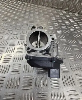 Volkswagen Multivan T6 Throttle body valve 04L128063K