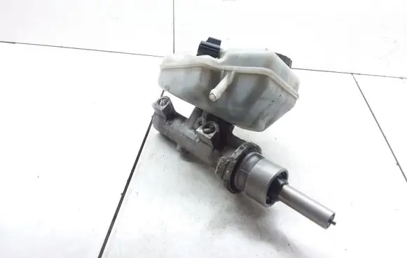 Ford Mondeo Mk III Master brake cylinder 2S712422AA 0204024728
