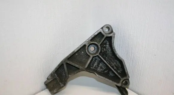 Opel Astra H Engine mounting bracket 13125625 2581