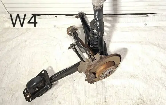 Volkswagen Tiguan Rear wheel hub spindle/knuckle 5QF505435F 5QF505225C 3Q0505311D