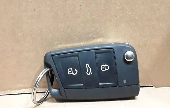 Volkswagen Golf VII Ignition key/card 5G0959752BA