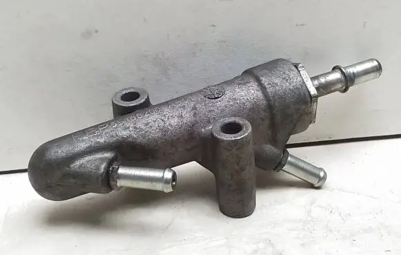 Opel Vectra C Fuel pressure regulator 55188200