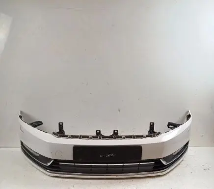 Volkswagen PASSAT B7 Front bumper 3AA805903
