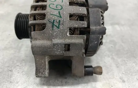 Peugeot 407 Generator/alternator 9646321780