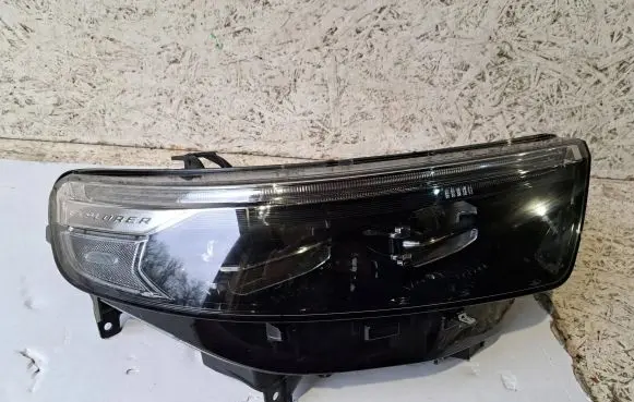 Ford Explorer Headlight/headlamp