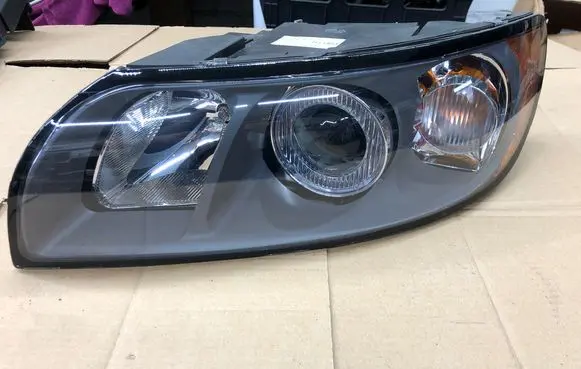 Volvo V50 Headlight/headlamp