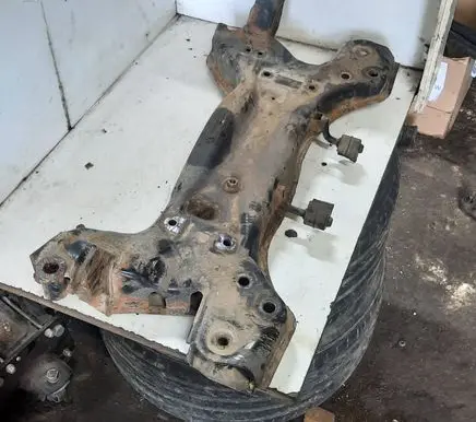 Skoda Roomster (5J) Front subframe 6R0199315