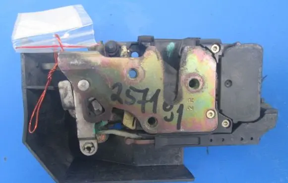 Alfa Romeo 156 Front door lock