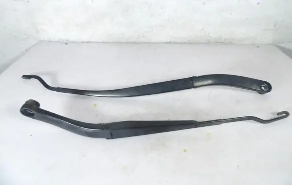 SsangYong Tivoli Front wiper blade arm 