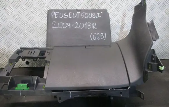 Peugeot 5008 Glove box 9685168577