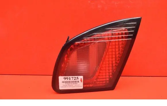 Nissan Primera Rear/tail lights 89020139