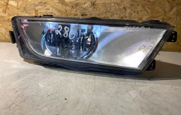 Skoda Octavia Mk3 (5E) Front fog light 5E0941700 7190100001