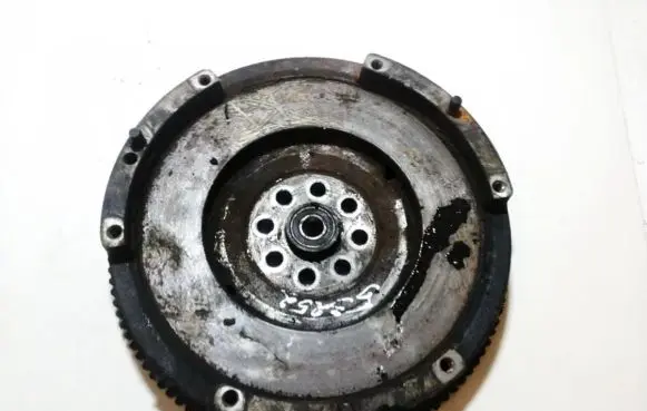 Mazda 323 Flywheel y701