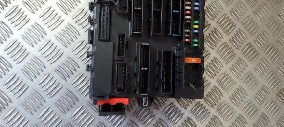 Opel Vectra C Fuse box set 460023260 13205774