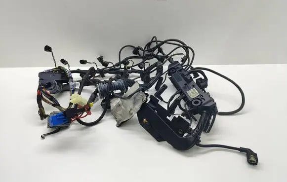 BMW 5 E60 E61 Engine installation wiring loom 7801725 780172501 12517801725