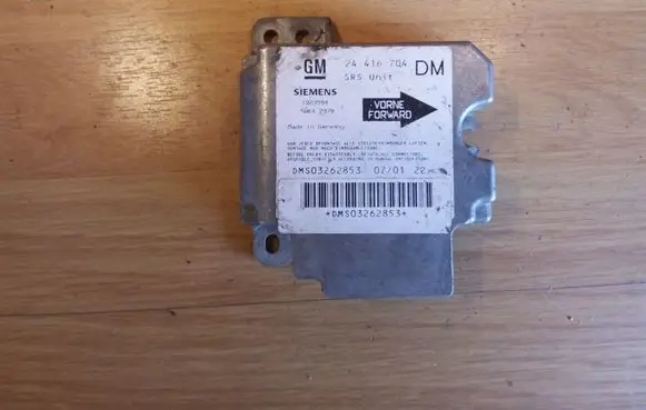 Opel Zafira A Airbag control unit/module 24416704 DMS03262853