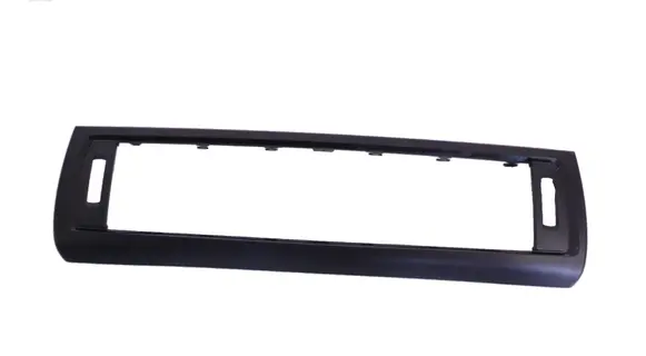 Dashboard glove box trim