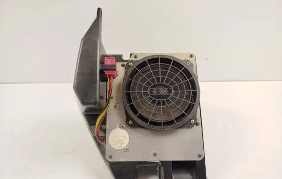 Audi A3 S3 8L Subwoofer speaker 8L0035381G 49134102960 1388RA