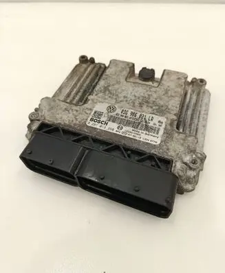 Volkswagen PASSAT B6 Engine control unit/module 03G906021LR 0281013260 03G906021AN